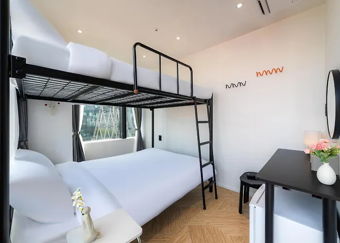 Lets Pop Hotel Seoel