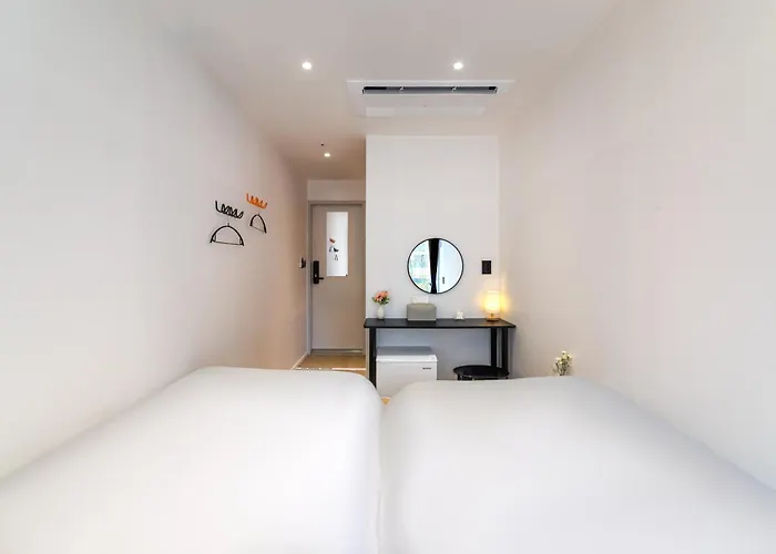 Lets Pop Hotel