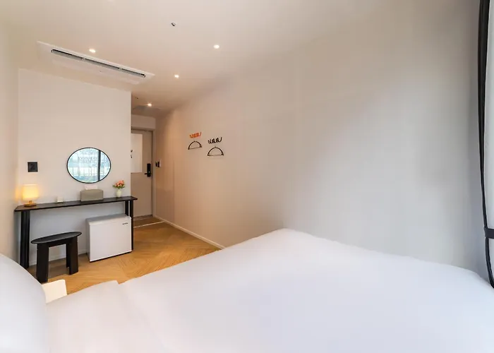 Lets Pop Hotel Seoel